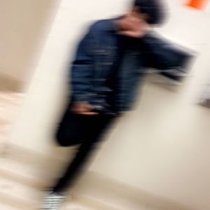 Meet your Posher, Azuoz